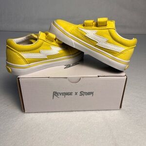 Revenge X Storm Yellow Strap Unisex Toddler shoe size 6C• New